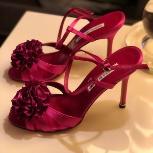 NEW Manolo Blahnik pink silk heels/sandals 37.5